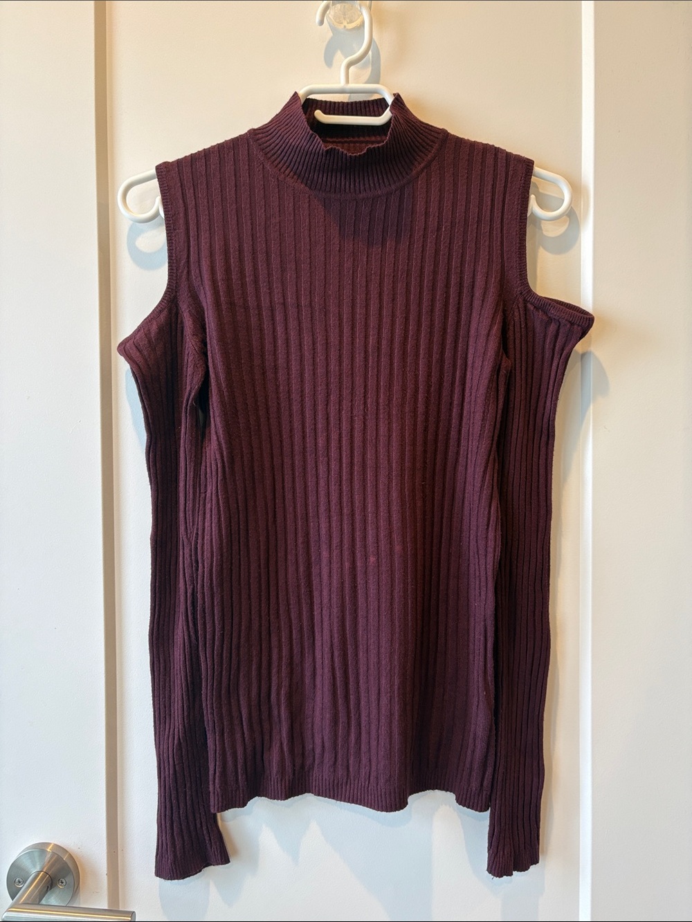 🔥 4/$20 Streetwear Society Ribbed Cold-Shoulder Top - Plum
